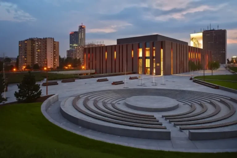 Strefa Kultury W Katowicach Przewodnik Po Sercu Miasta l skCzyta pl Strefa Kultury W Katowicach Przewodnik Po Sercu Miasta l skCzyta pl